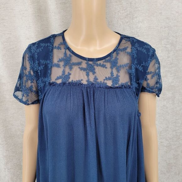 Altar'd State Blue Lace Peasant Blouse Top  Women's Medium Boho - Picture 2 of 9
